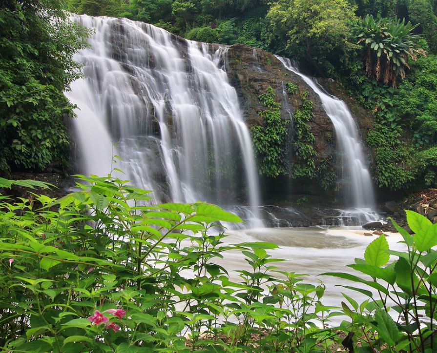 hinulugang taktak