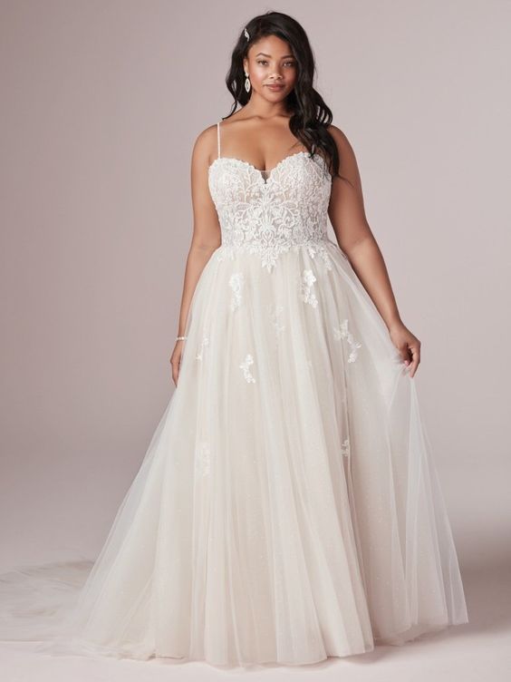 What’s the Best Wedding Gown for a Chubby Bride? | Nuptials