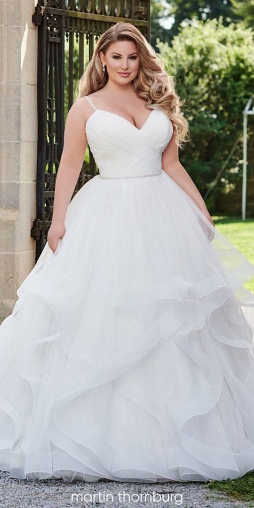wedding gown for small and chubby bride