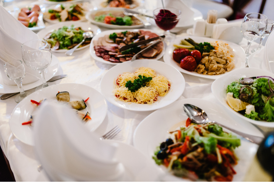 plate service meals for wedding