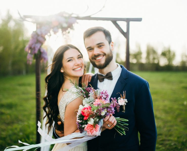 wedding couple with a vegan themed wedding