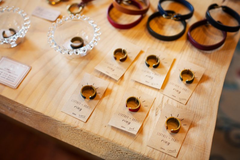 12 Creative Wedding Ring Alternatives Nuptials