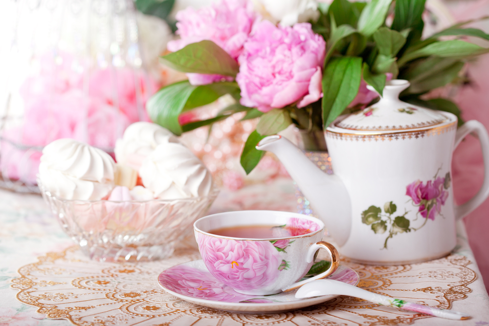 Tea in the Shabby Chic style