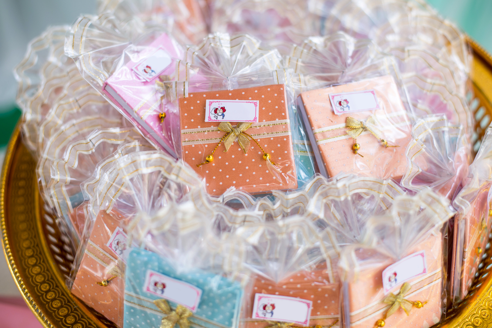 gift Souvenir for guest in an engagement Party