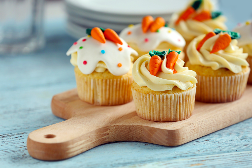 close up on carrot cupcakes