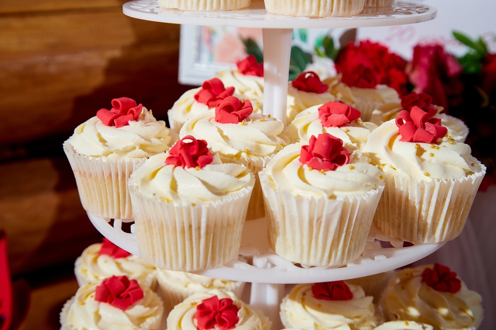 red velvet wedding cupcakes tower