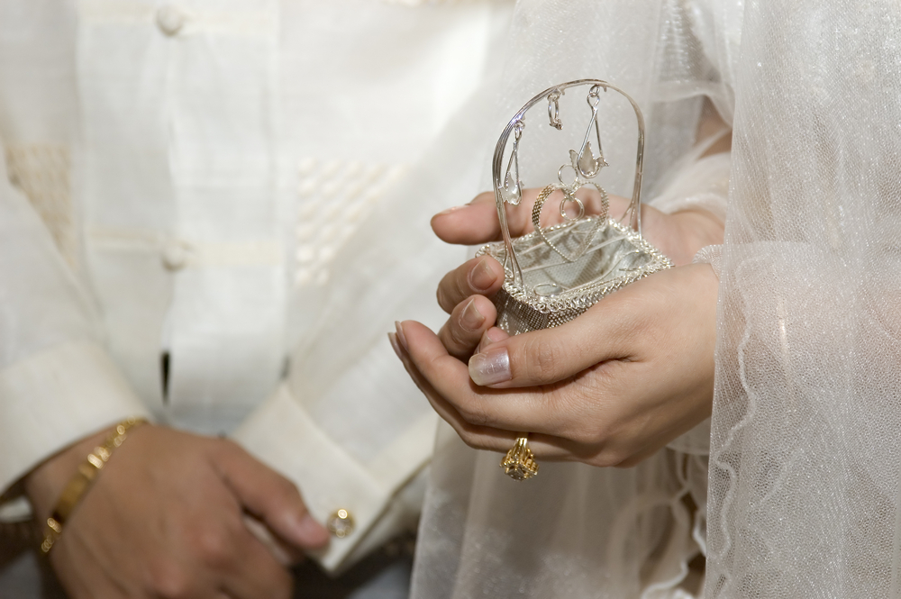 bride on filipiniana and groom on barong tagalog