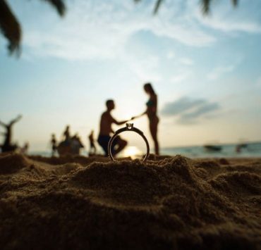 beach wedding proposal